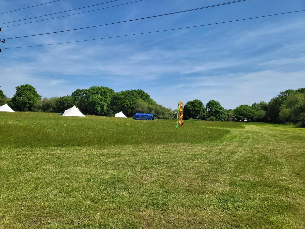 Dorset Glamping Fields Hotel Corfe Mullen Buitenkant foto
